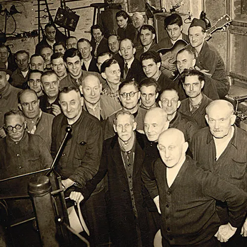 Ein Gruppenfoto der Belegschaft um 1929